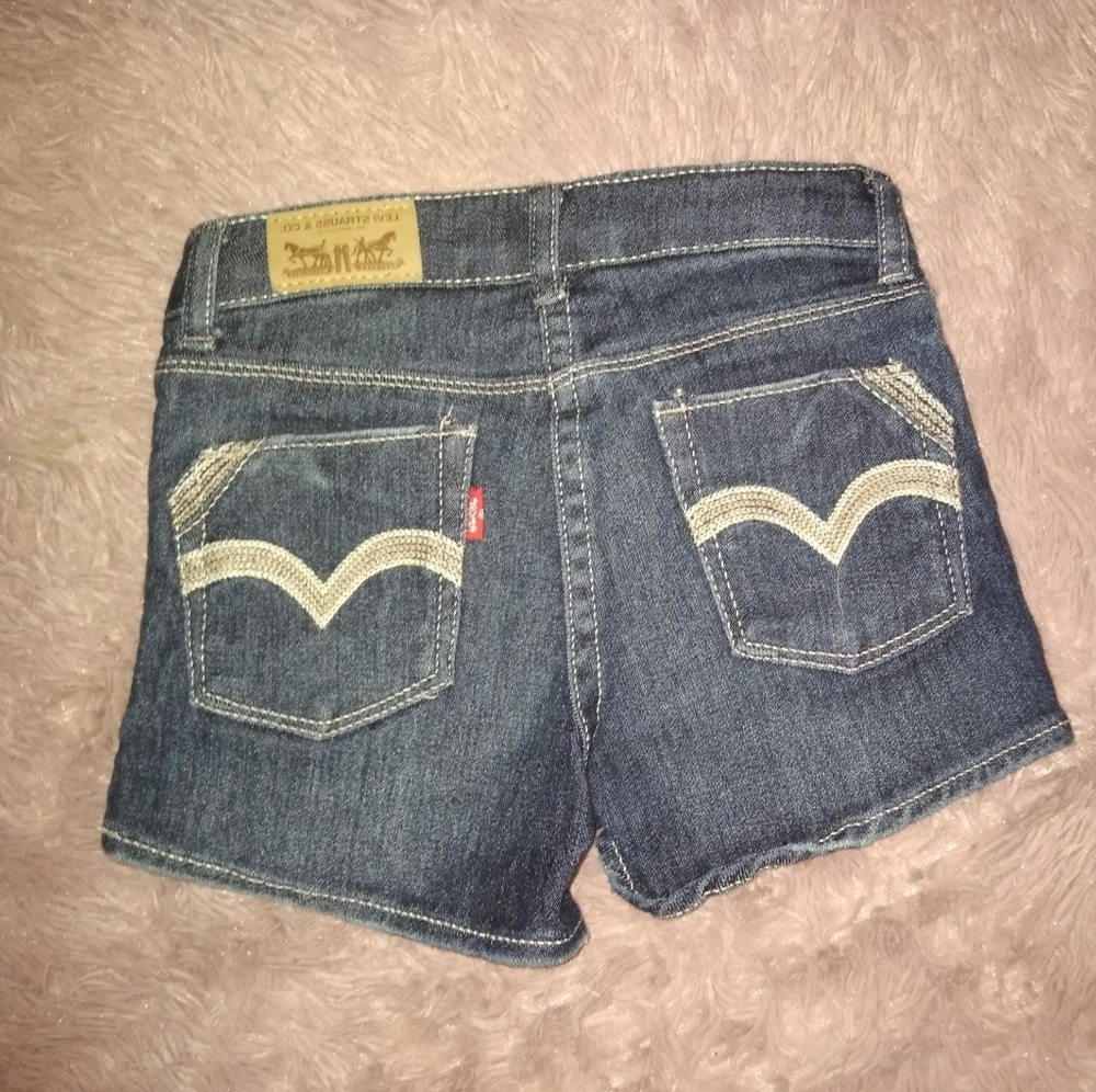Little girl Levi's shorts